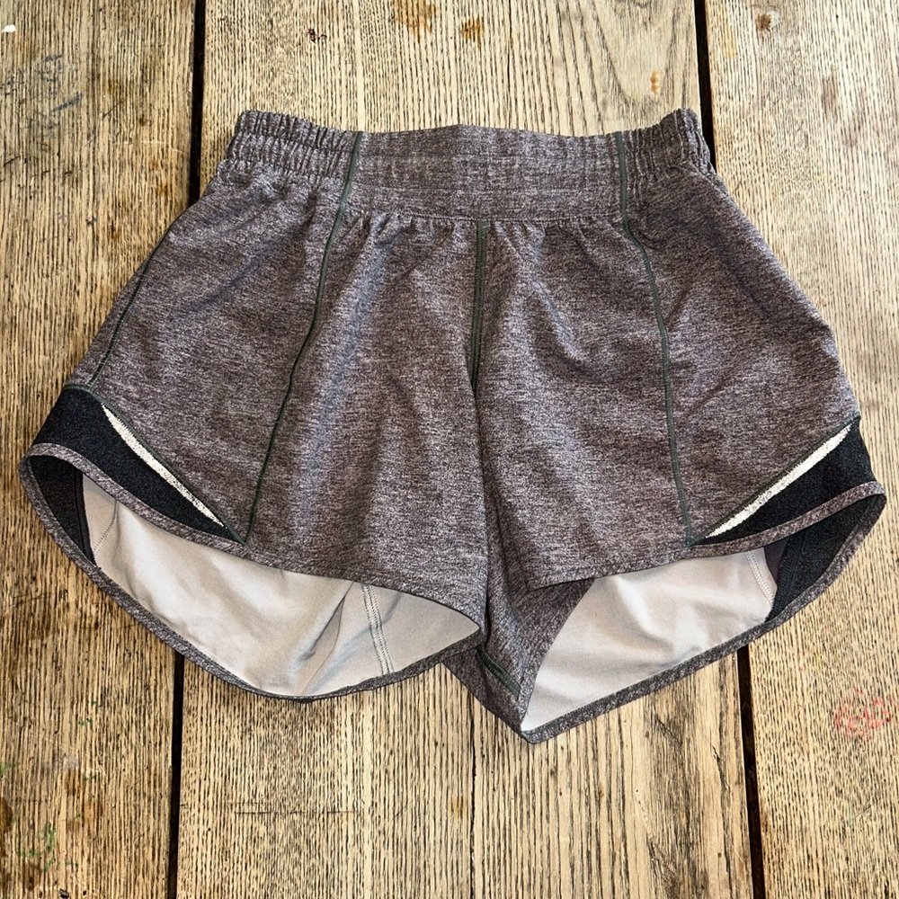 Lululemon Hotty Hot Shorts 2.0 Grey Size 4